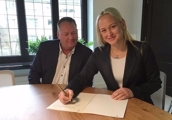Oprichting van Lokaal Belang, een nieuwe lokale politieke partij in de gemeente Barneveld met Mijntje Pluimers als lijsttrekker