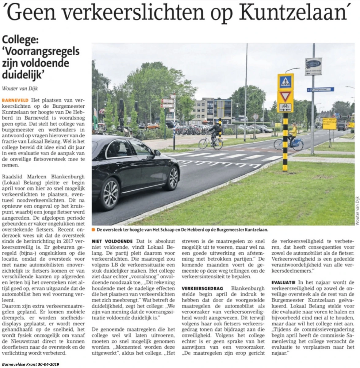 Artikel Barneveldse Krant: geen verkeerslichten op Kuntzelaan