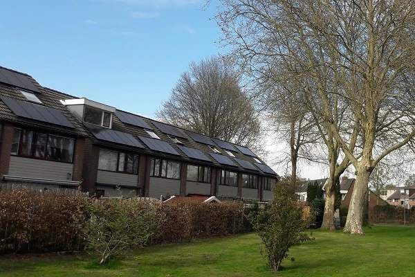 energie besparen isoleren en zonnepanelen