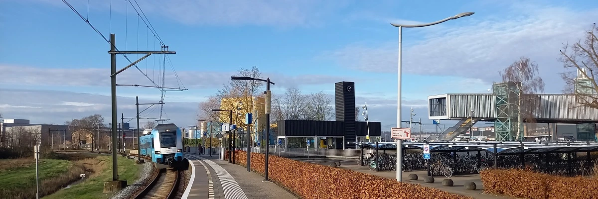 inzet op intercitystop bij station Barneveld-noord (Harselaar) en parkeertarief Transferium