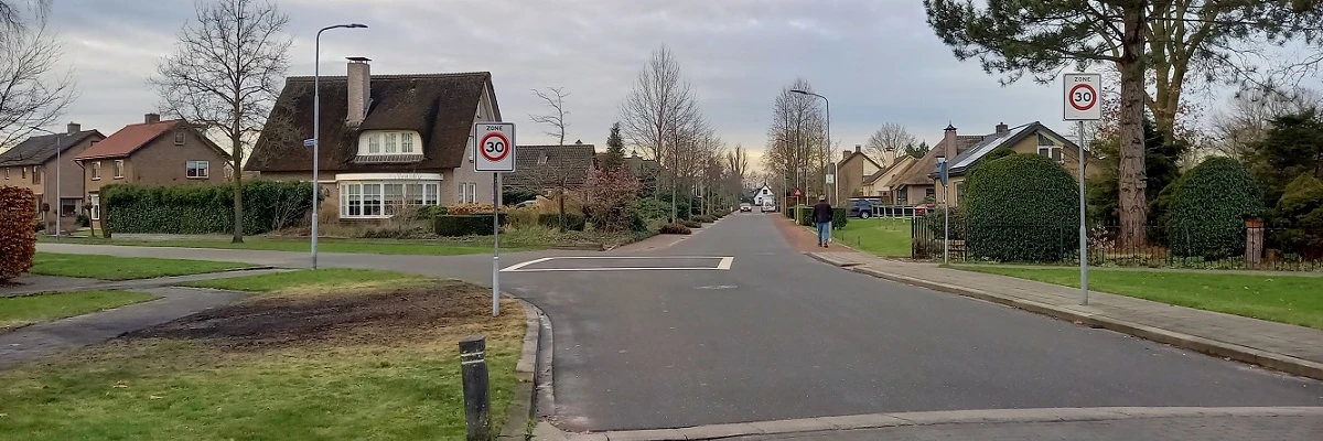 Veiliger inrichting van de Damweg in Zwartebroek
