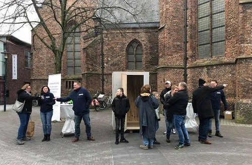 Lokaal Belang op campagne in Barneveld, met escaperoom