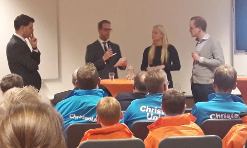 Debat tussen de lijsttrekkers van de politieke partijen in Barneveld