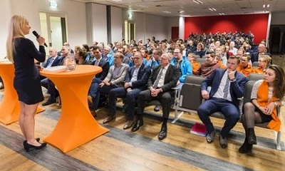 Debat komt voorzichtig los in Barneveld