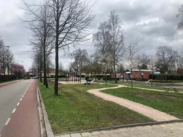 Nieuwe speelplek, gezien vanaf de Wethouder Rebellaan