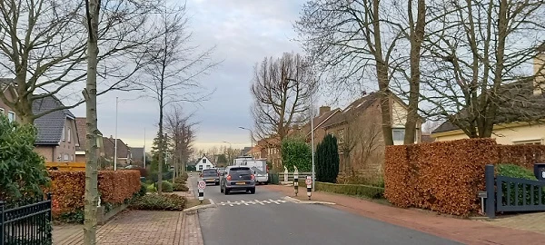 veiliger inrichting Damweg Zwartebroek i.v.m. sluipverkeer en hard rijden