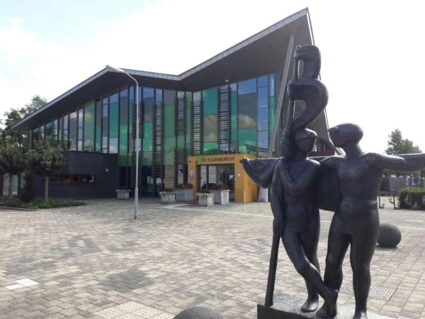 De Essenburcht in Kootwijkerbroek
