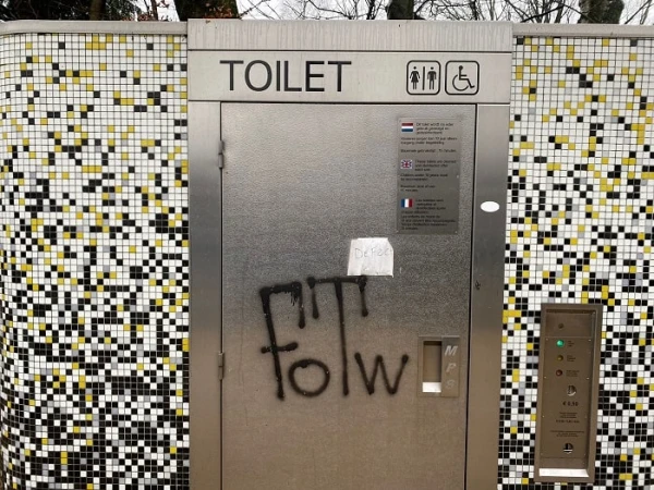 openbaar toilet Voorthuizen defect
