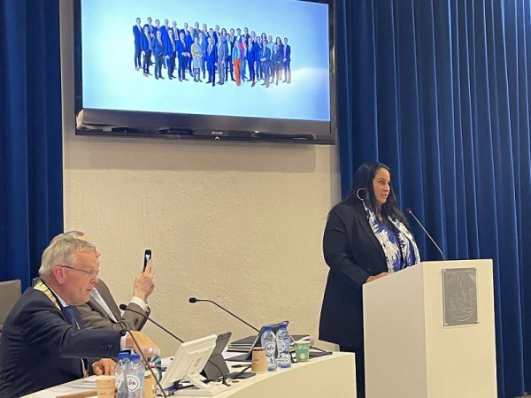 Maidenspeech Nadeche van Veen