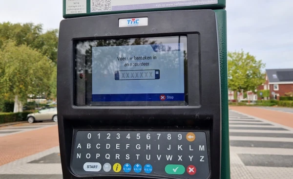 Schriftelijke vragen LB gebruiksvriendelijkheid parkeerautomaten Barneveld-centrum
